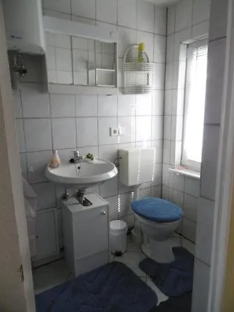 Ferienbungalow Seebad Ahlbeck * 塞巴特黑灵斯多夫